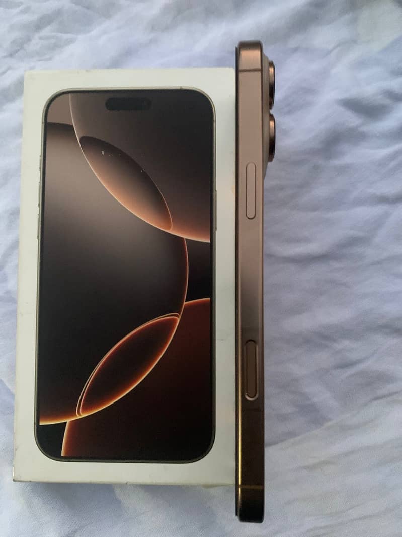 Apple iPhone 16 Pro Max 5