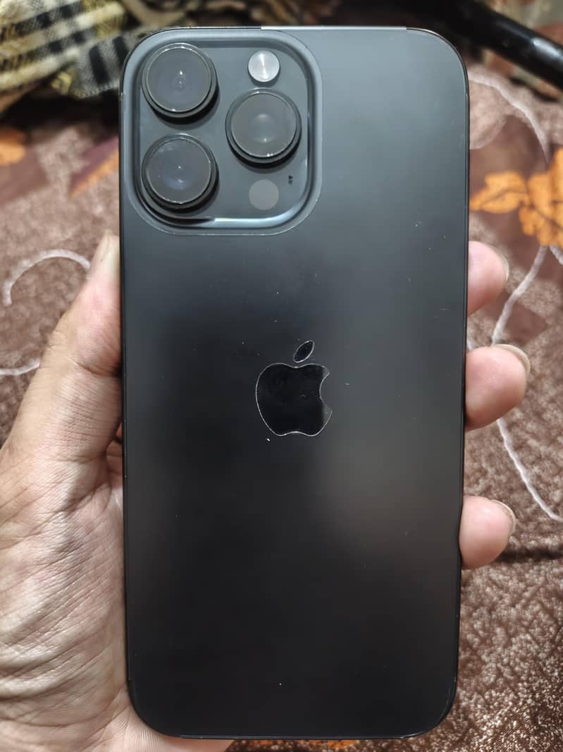 iPhone 16 Pro Max 0