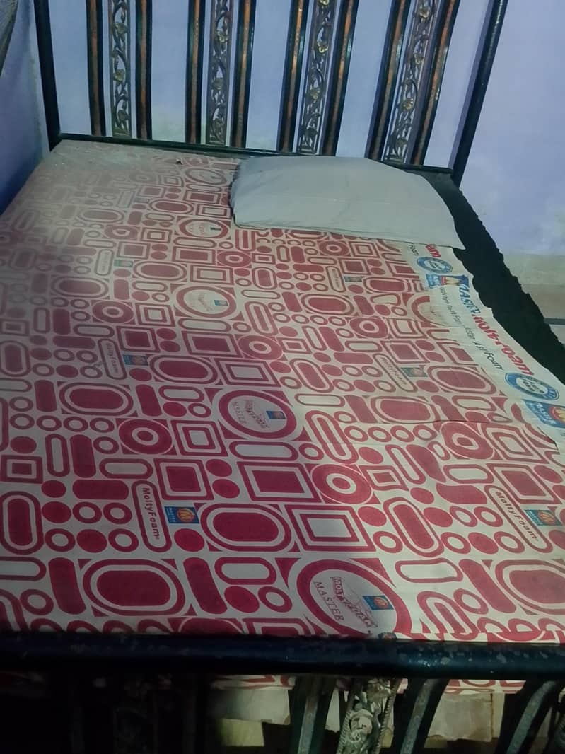 iron bed 2