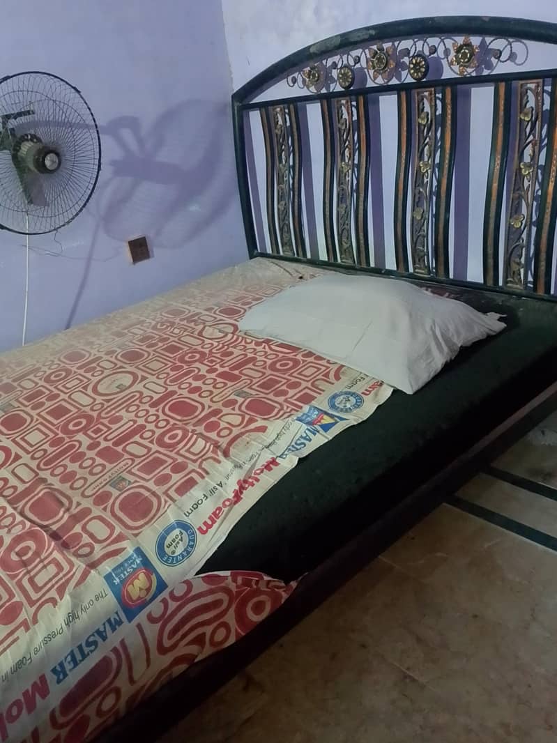 iron bed 3