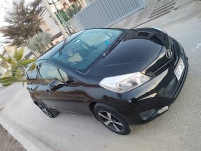 Toyota Vitz 2012