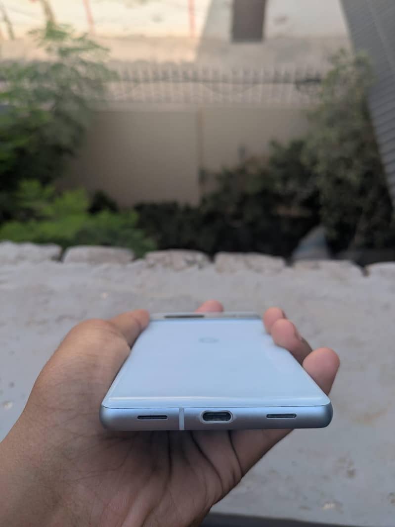 Google Pixel 7a 2