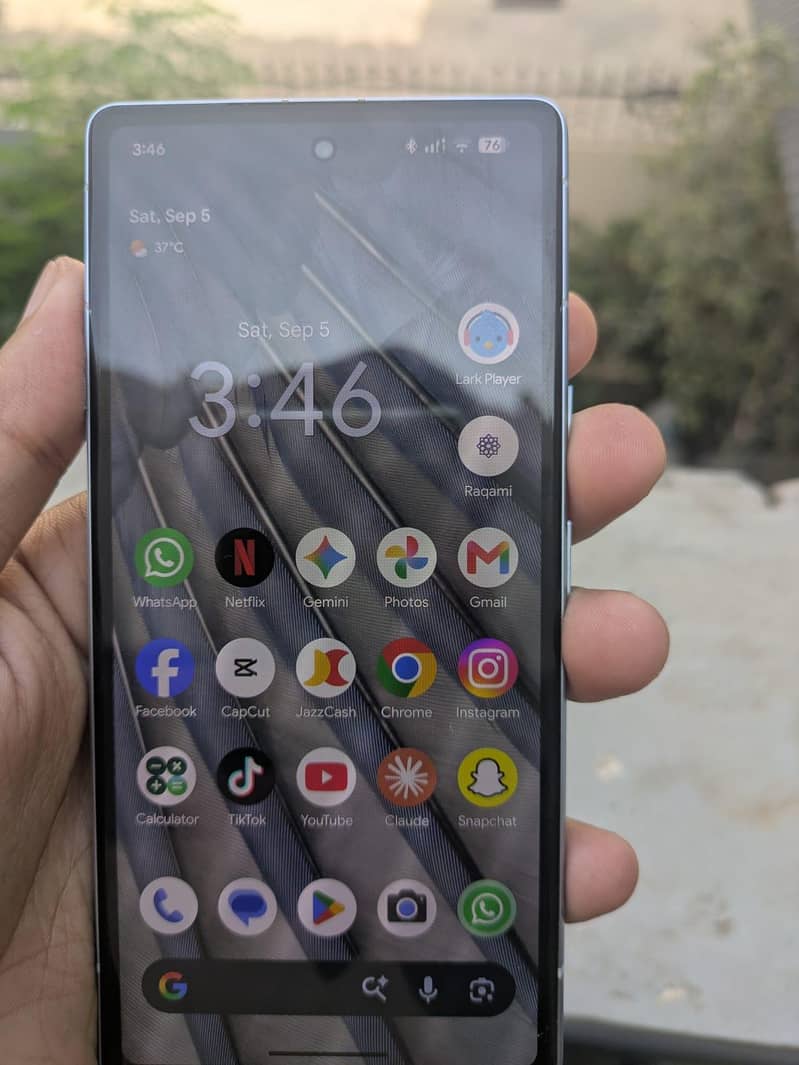 Google Pixel 7a 5