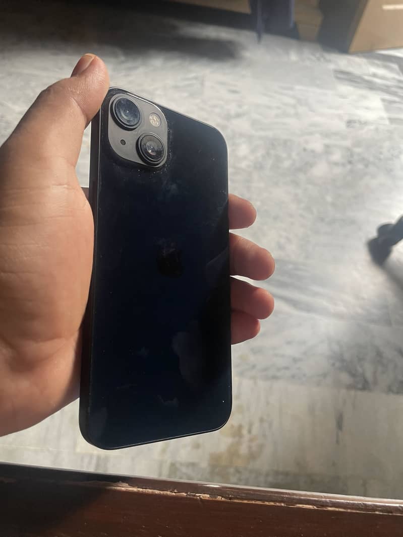 Apple iPhone 13 4