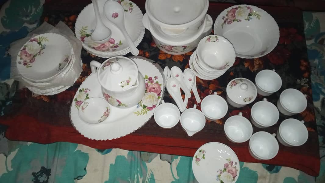 Marble dinner set 1