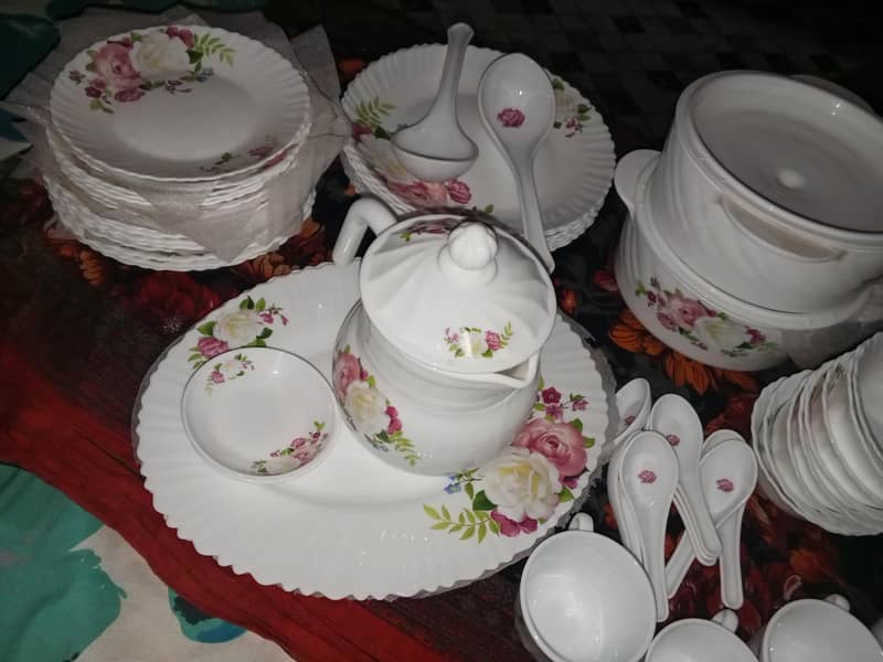 Marble dinner set 4