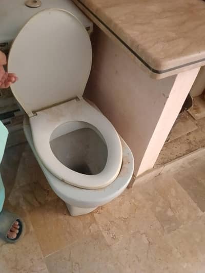 commode toilet