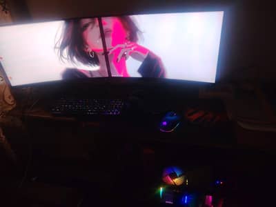 Gaming setup with 2 curved monitors