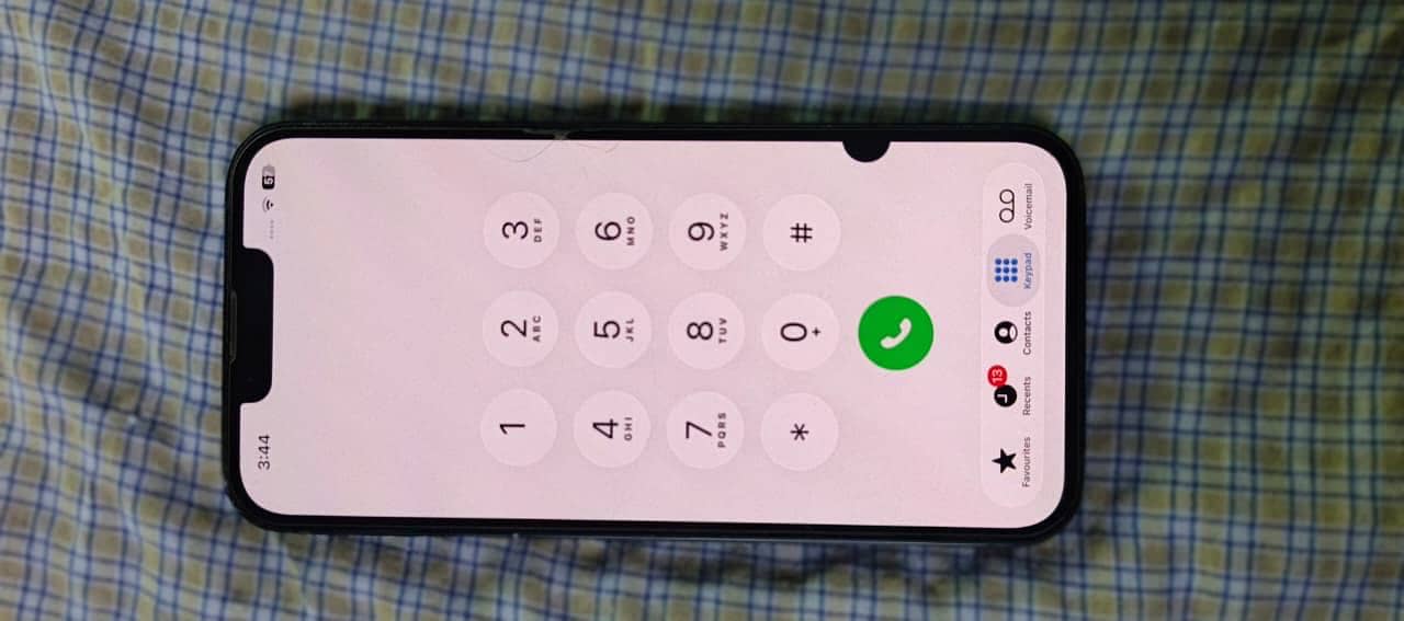 Apple iPhone 13 2