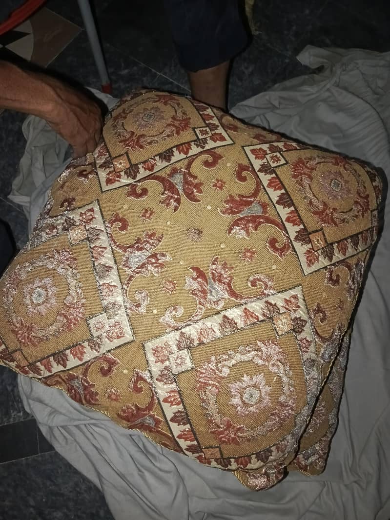 Floor cushions 2