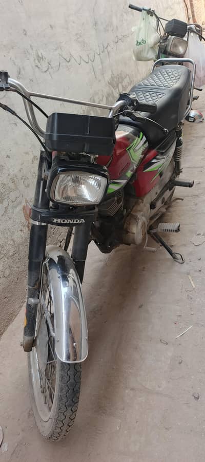 Honda 125 2010 model