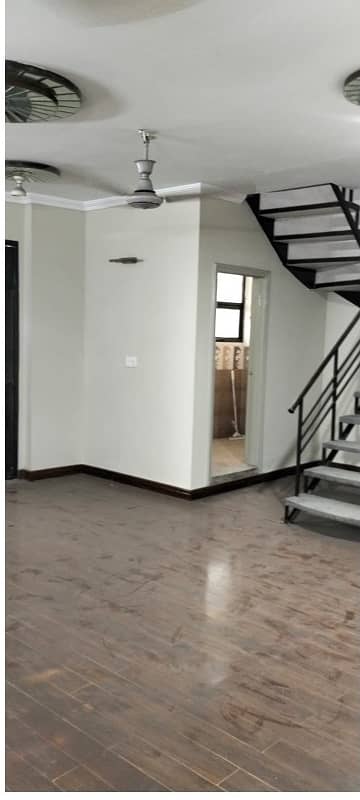 Brand New Office Available For Rent Area 1250 Square Feet Area Corporate Office In Liberty Market Gulberg 3 Lahore