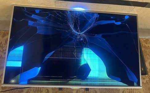 SAMSUNG LED TV 38" Screen Broken Working 100% USED