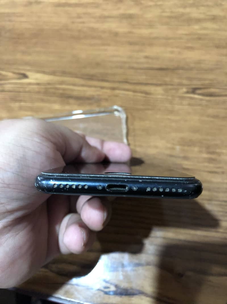 Iphone se 3 3