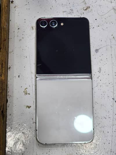 Samsung Mobile Z Flip 5