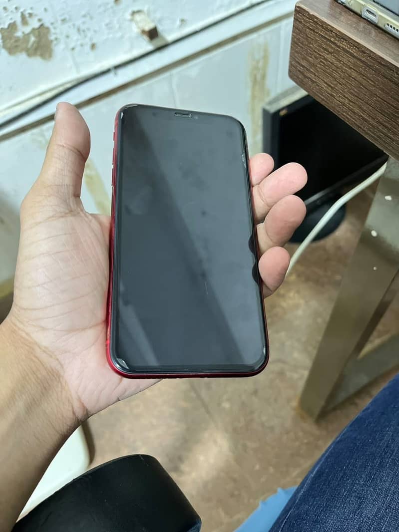 Apple iPhone 11 0