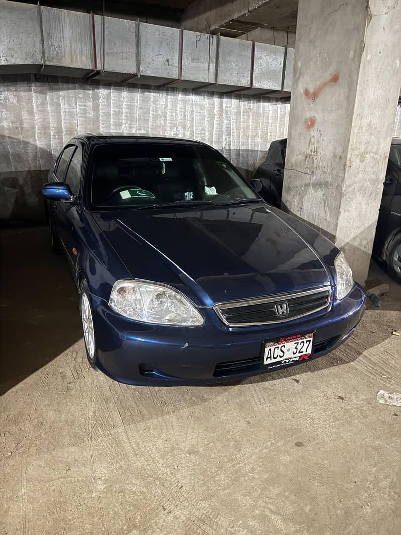 2000 eix civice 0