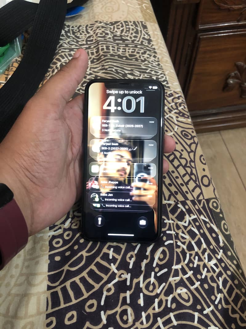 Apple iPhone 11 Pro 1