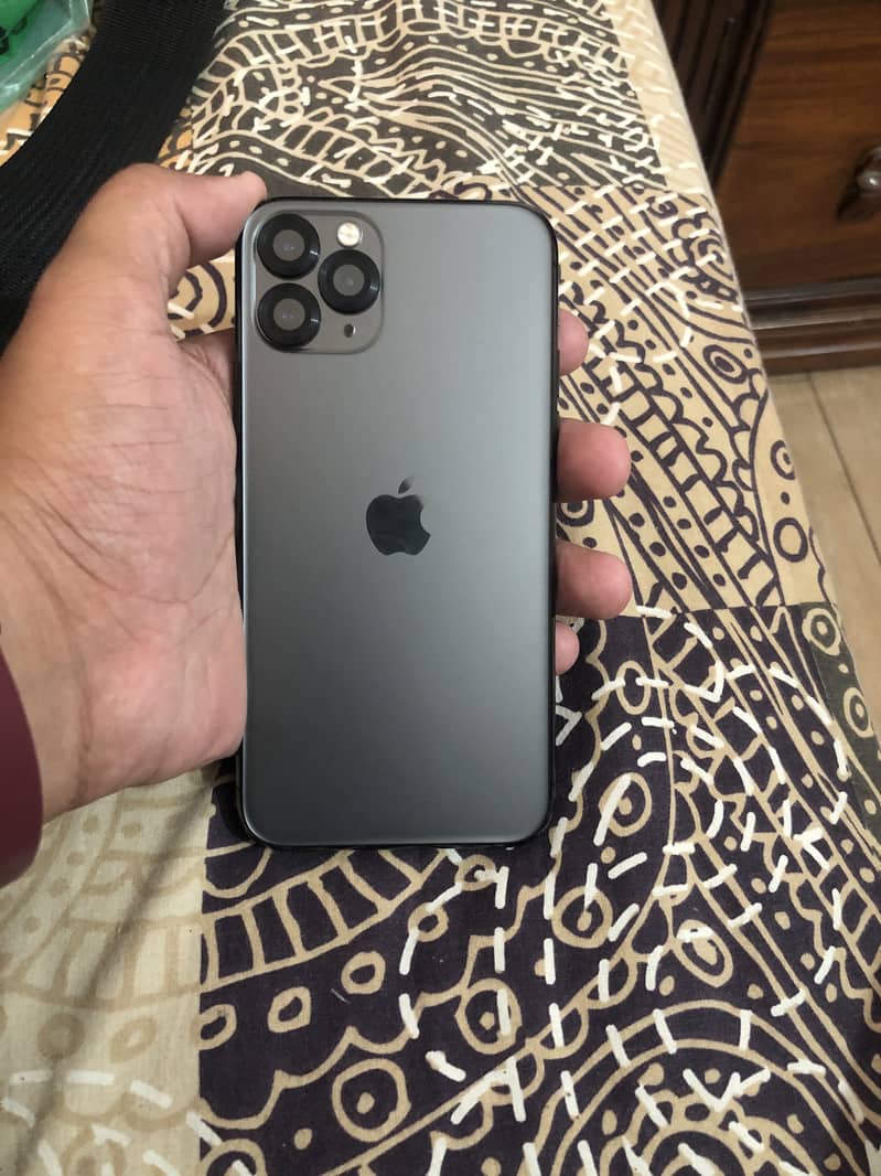 Apple iPhone 11 Pro 6