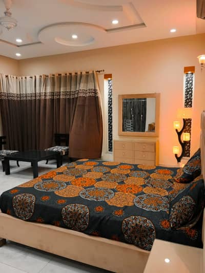 Fully Furnished (Daily, Weekly, Monthly) Basis Independent Portion 1 Kanal 2 Bed 100K, 1 Kanal 4 Bed 150K, Basis For Rent Send Message On My WhatsApp & I Will Send Video