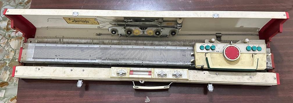 Singer Knitting Machine 2