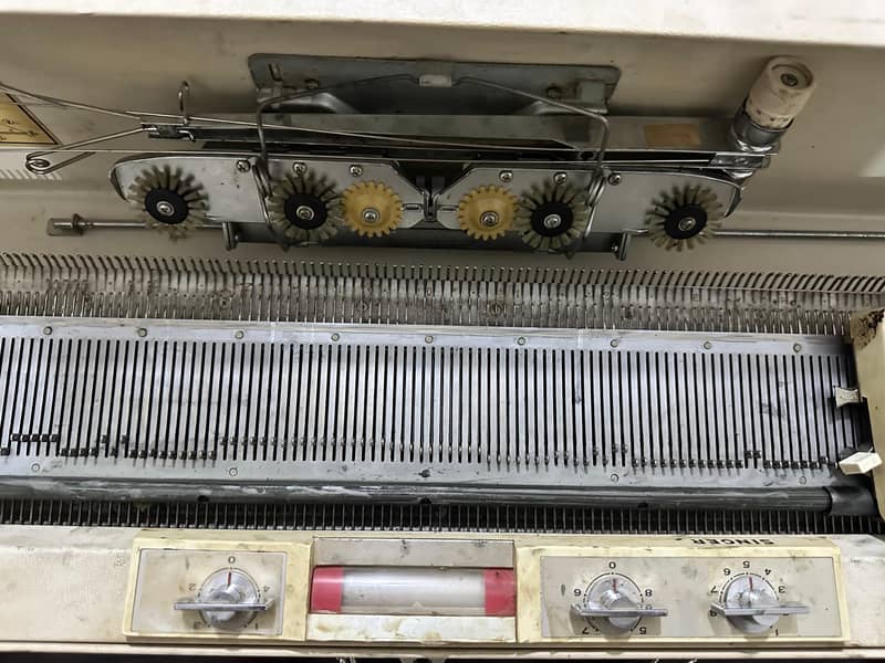 Singer Knitting Machine 5