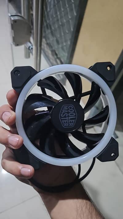 Coolermaster RGB fans for PC can be sync