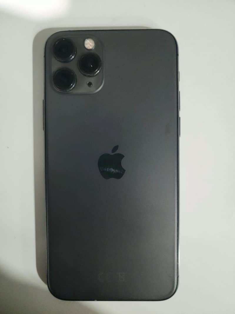 Apple iPhone 11 Pro 4