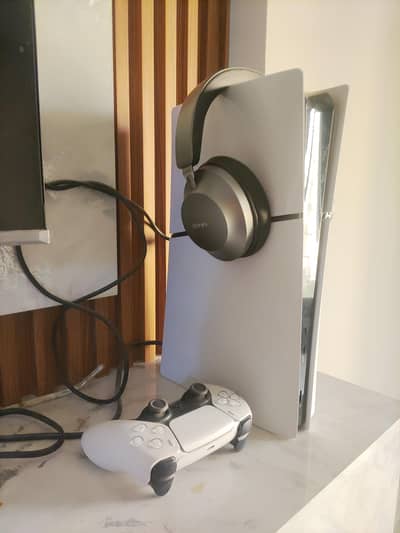 PS5 Slim Disc Edition 1TB | 7 Games Included
