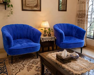 Coffee Table with 2 Chairs – Good Condition