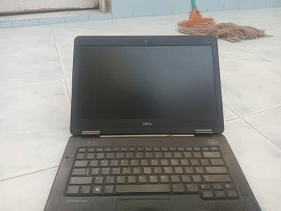 latitude e5440 hai read discription