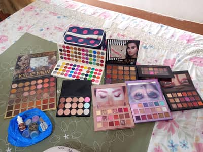 eye shadows pallets