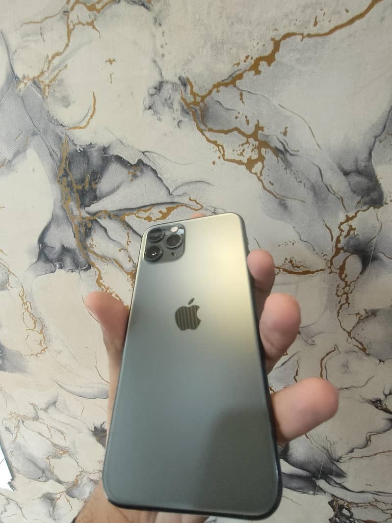 Apple iPhone 11 Pro 1