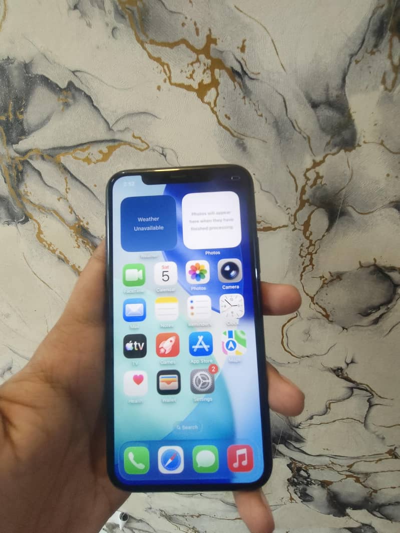 Apple iPhone 11 Pro 2