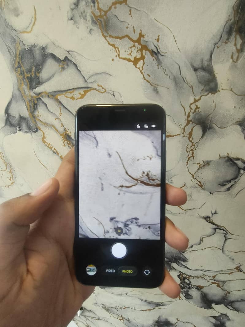 Apple iPhone 11 Pro 3