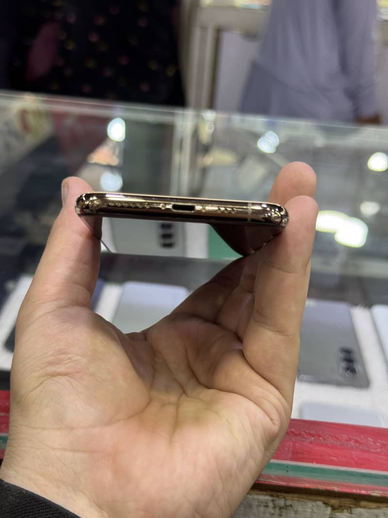 Iphone 11 pro jv 4