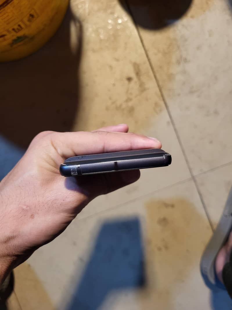 Google Pixel 7 4