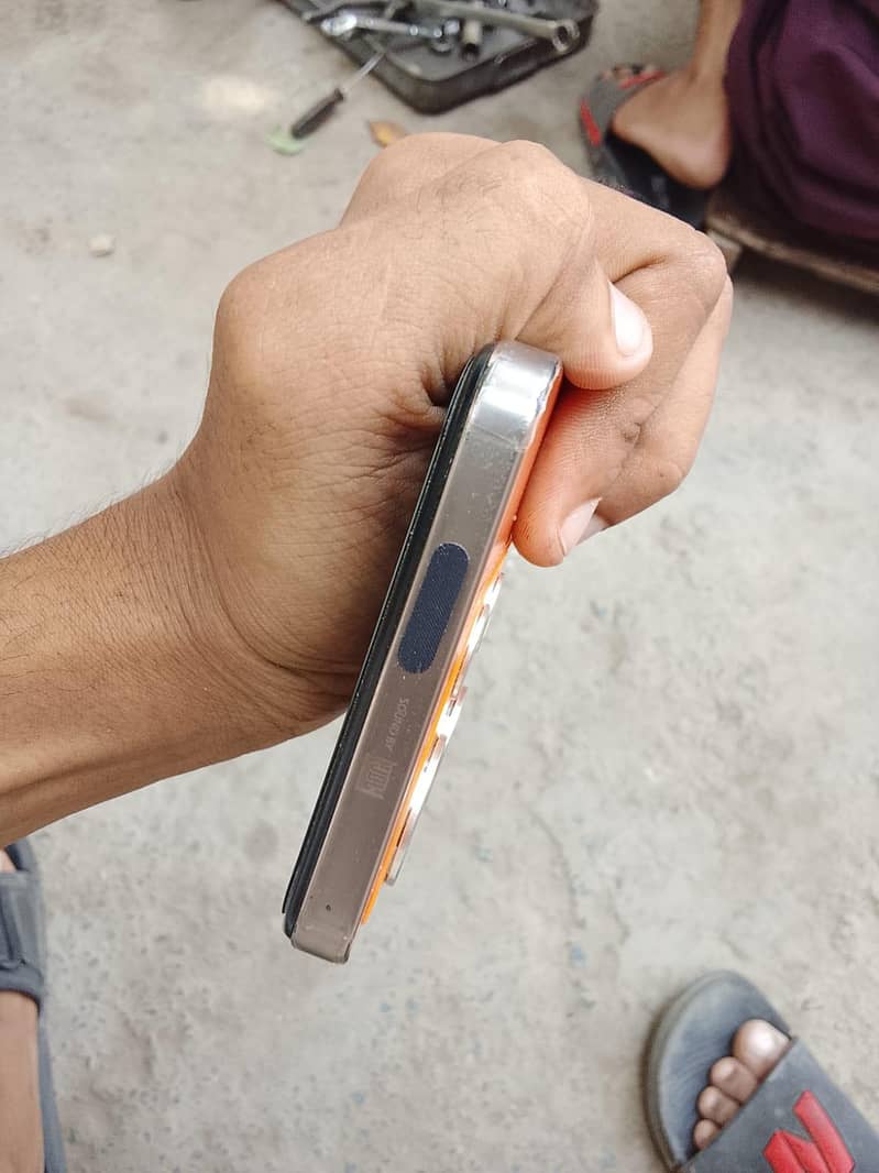 Infinix Note 30 5