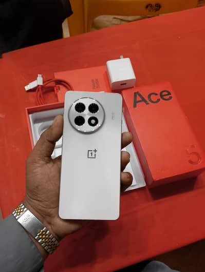 One Plus Ace 5 (12GB/256GB)