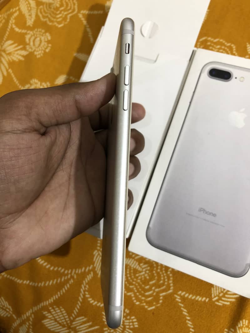 iPhone 7 Plus new condition 4