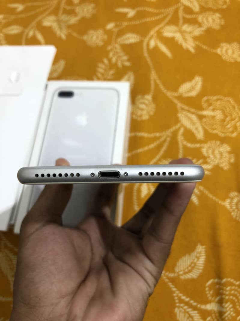 iPhone 7 Plus new condition 6