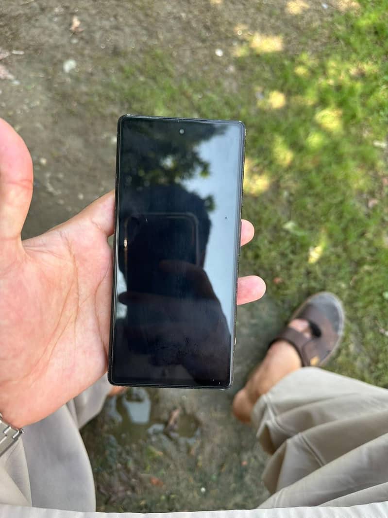 Google Pixel 6a 5