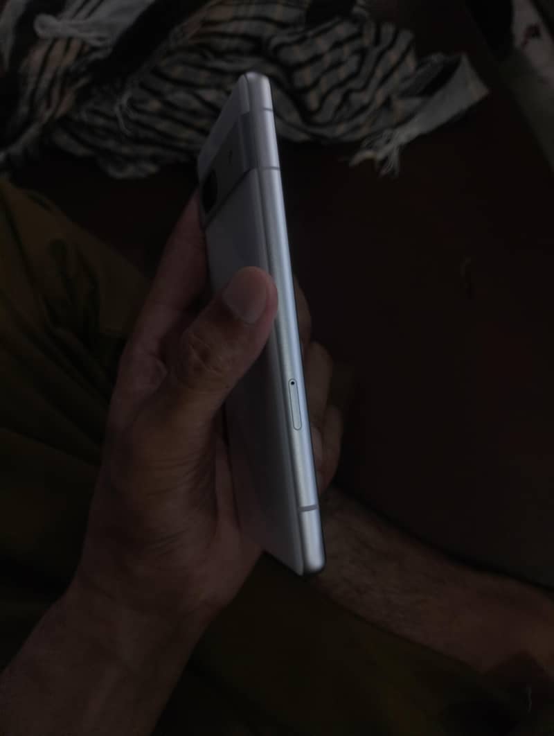 Google Pixel 7a 3