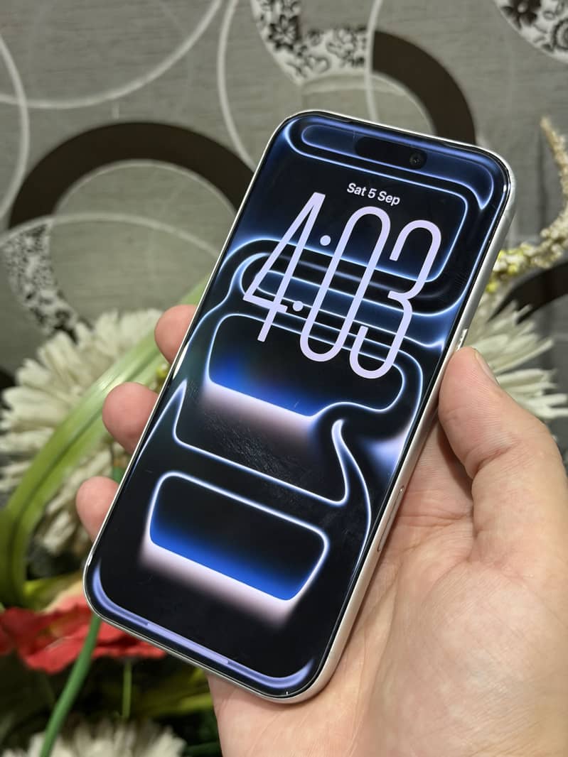 Apple iPhone 17 Pro 0