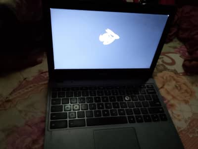 Acer C720 Chromebook for Online Classes & Browsing