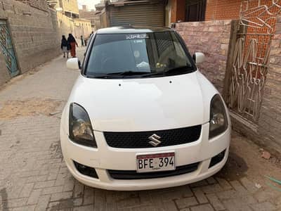Suzuki Swift 2016 white colour