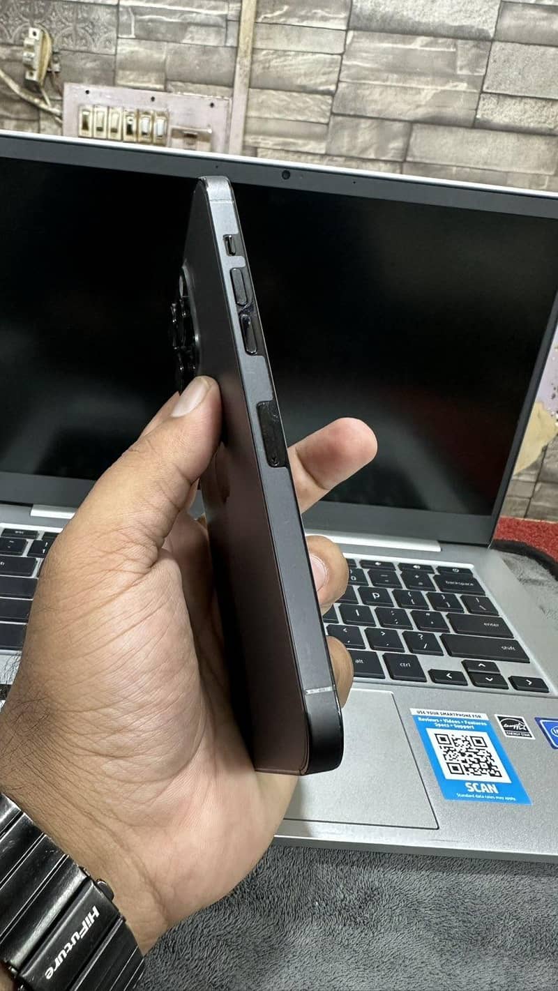Apple iPhone 14 Pro Max 2