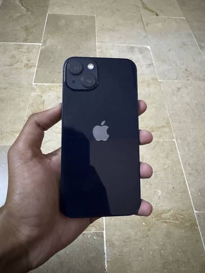 Apple iPhone 13