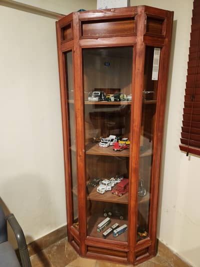 Decoration Showpiece (Wood + Lasani) with glass front