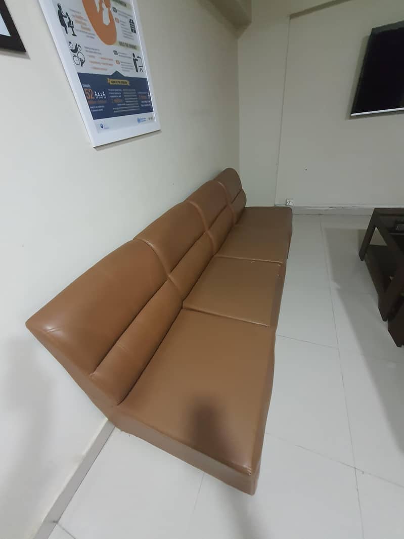 8 Setters Sofas   | office sofas 0
